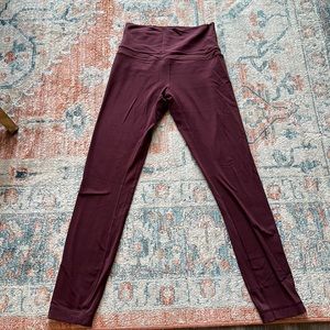 Lululemon maroon leggings